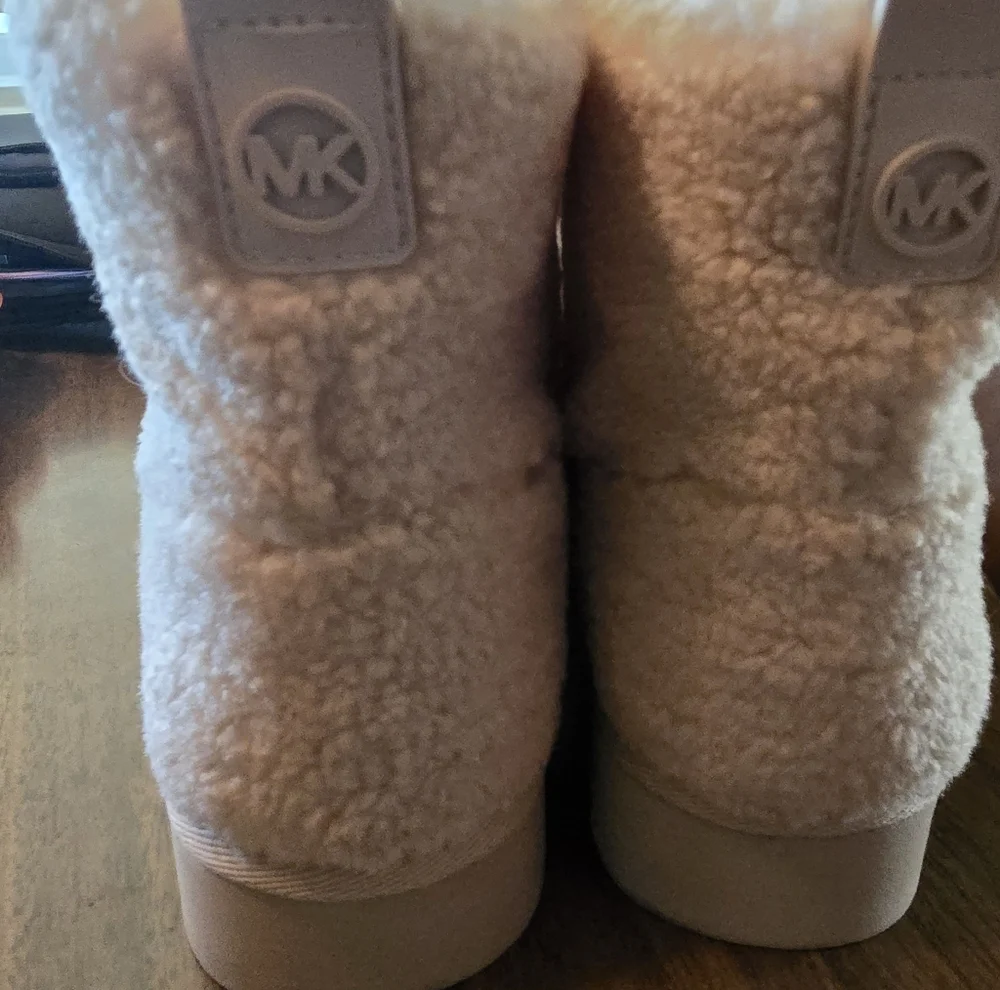 Michael Kors Winnie Faux Shearling Boot In Natural Size 7